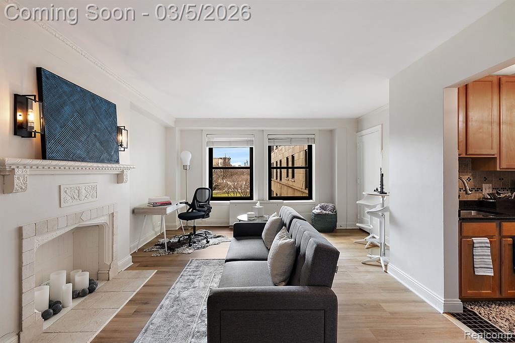 15 E Kirby Street # 315