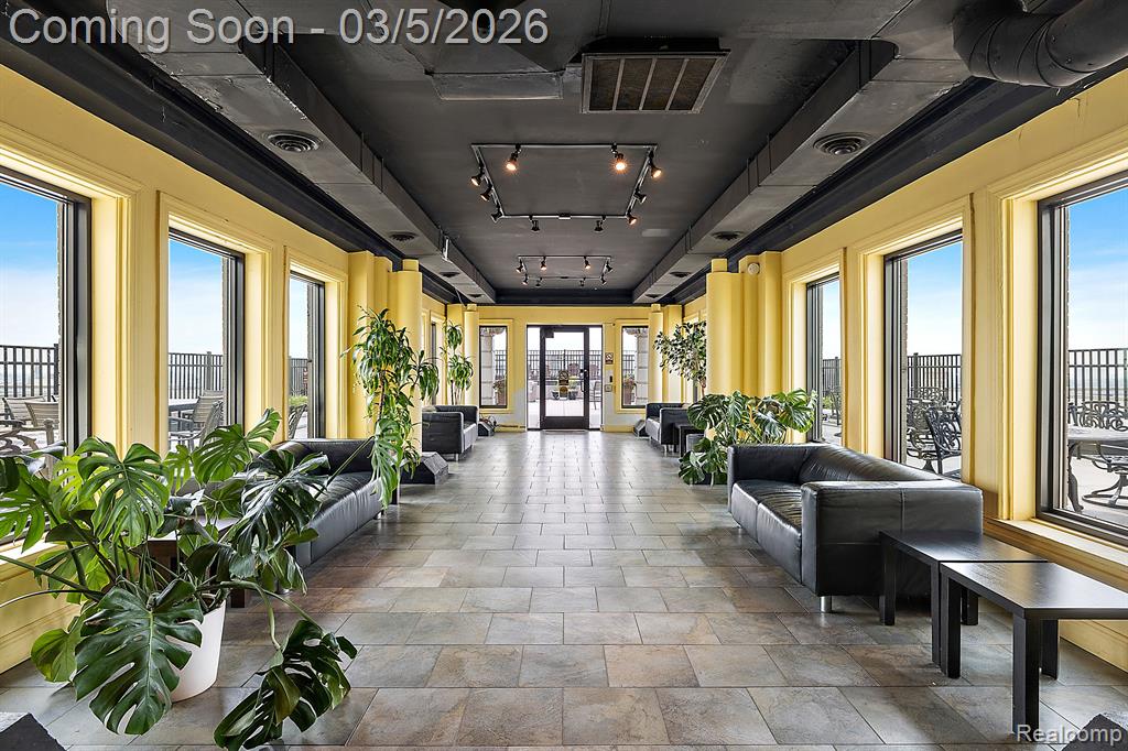 15 E Kirby Street # 315