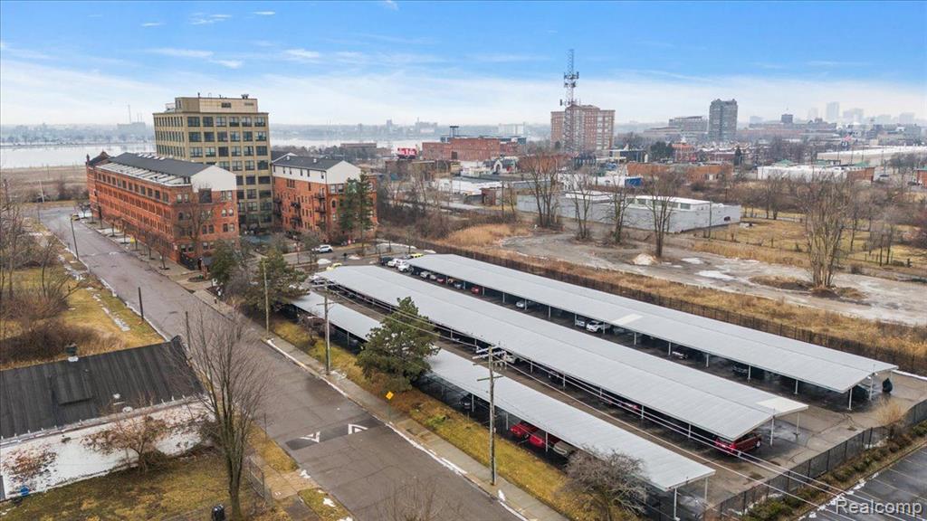 6533 E Jefferson Avenue # 329
