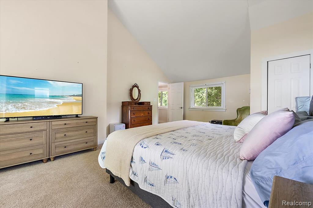 38292 Murdick Drive