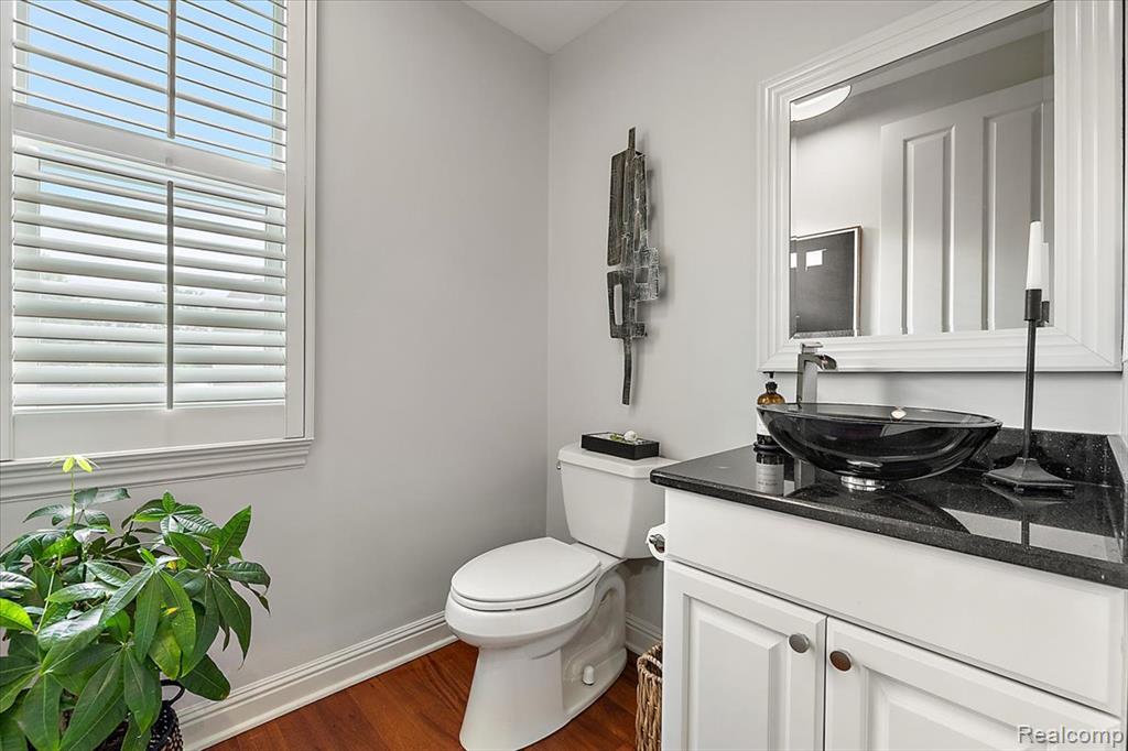 4404 Navin Field Lane