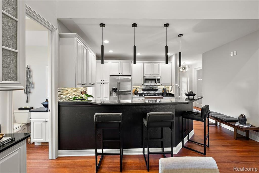 4404 Navin Field Lane