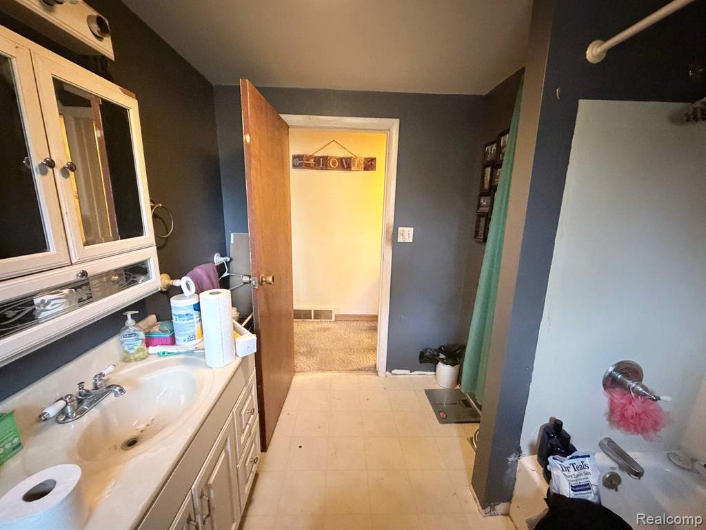 10157 Willowbrook Drive