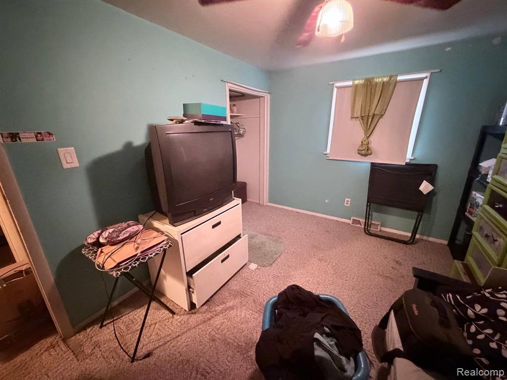 10157 Willowbrook Drive