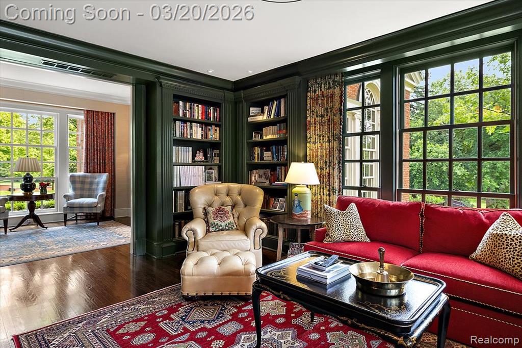 1045 Country Club Road