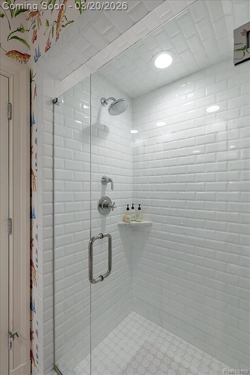 1045 Country Club Road