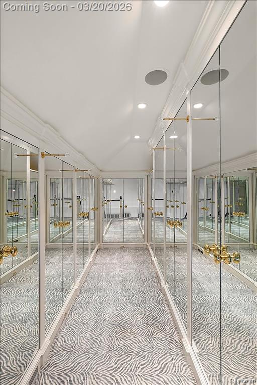 1045 Country Club Road