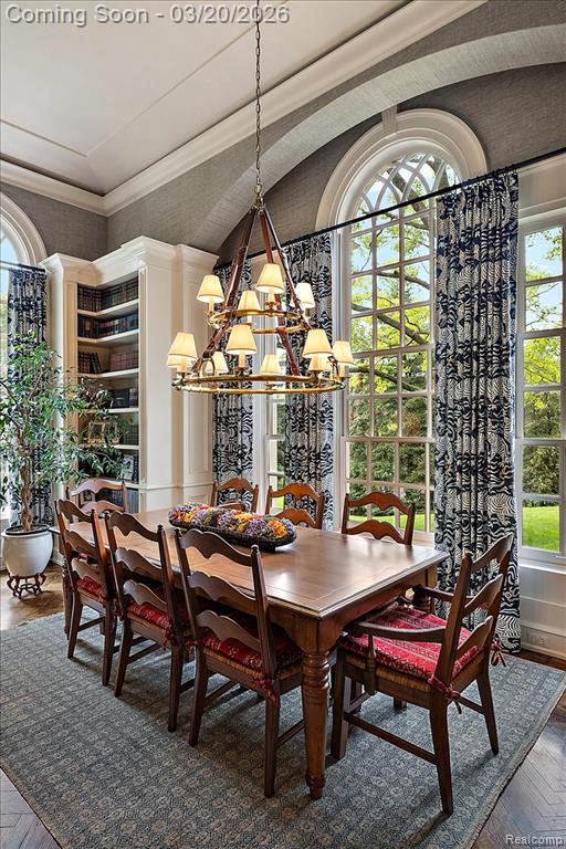 1045 Country Club Road