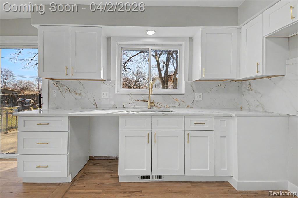 22640 Cedar Court