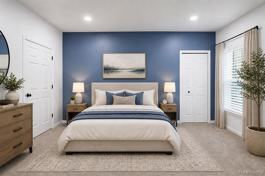 526 Red Oak Court