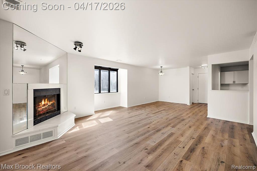 30414 Orchard Lake Road # 29