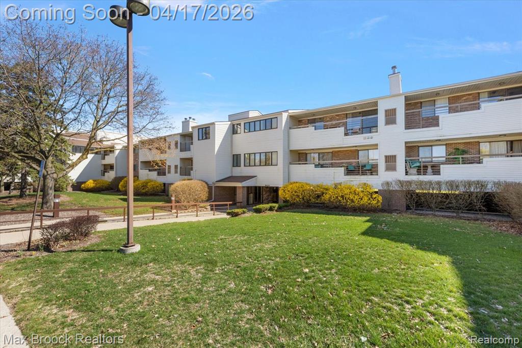 30414 Orchard Lake Road # 29