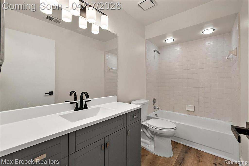 30414 Orchard Lake Road # 29