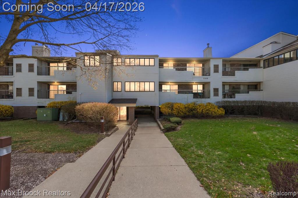 30414 Orchard Lake Road # 29