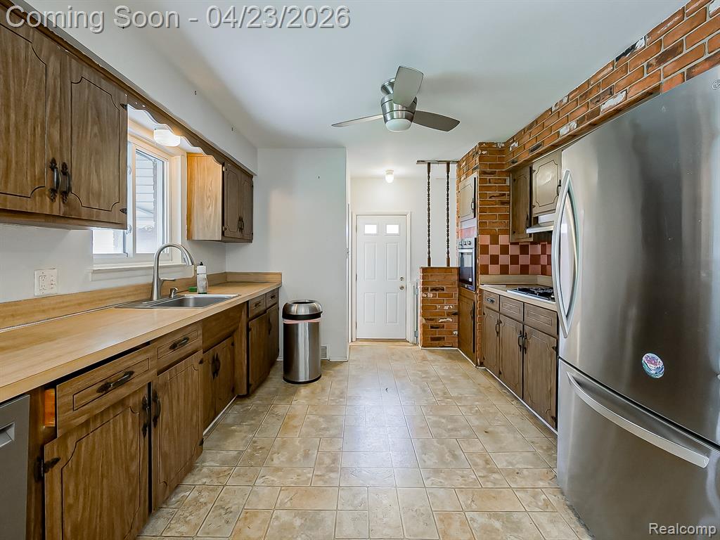 26177 Cunningham Drive