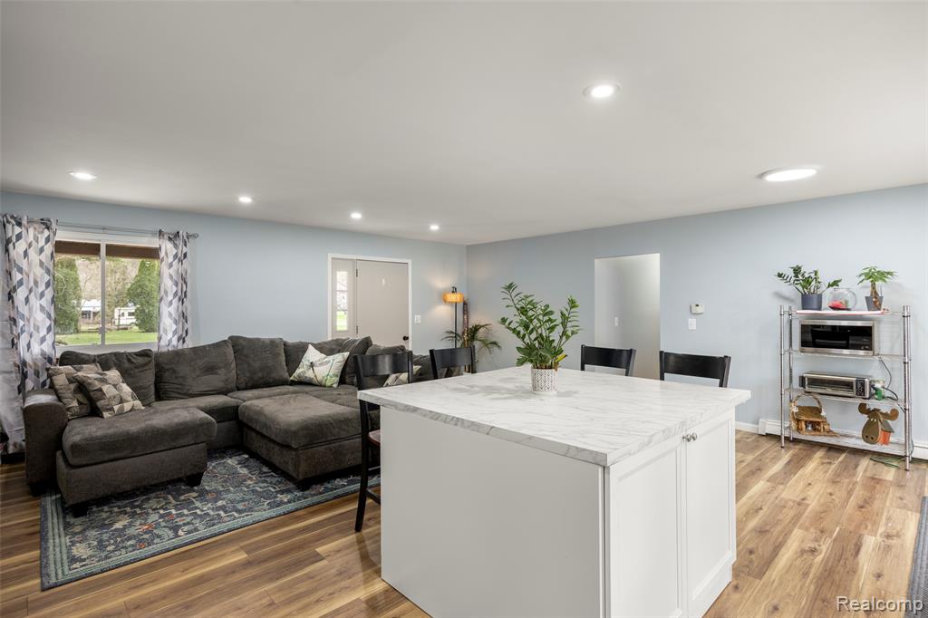 8639 Stone Road