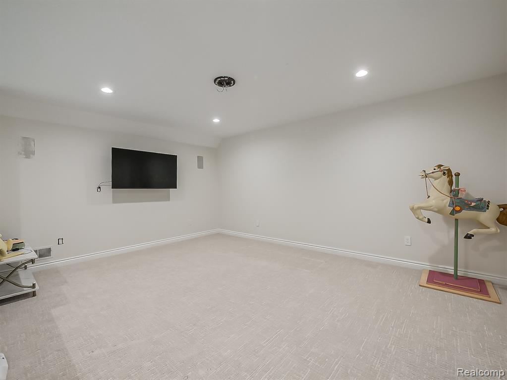 3586 Walnut Brook Drive