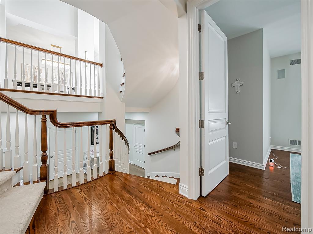 3586 Walnut Brook Drive