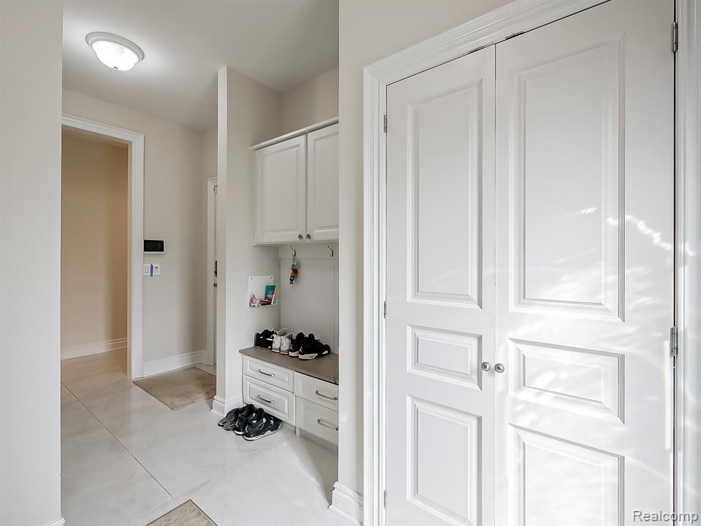 3586 Walnut Brook Drive