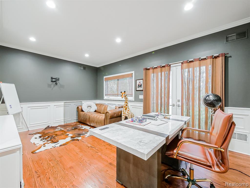 3586 Walnut Brook Drive