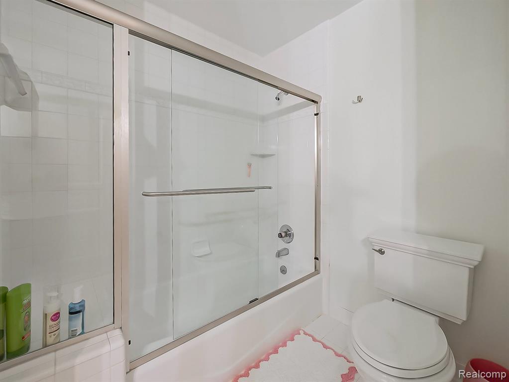 3586 Walnut Brook Drive