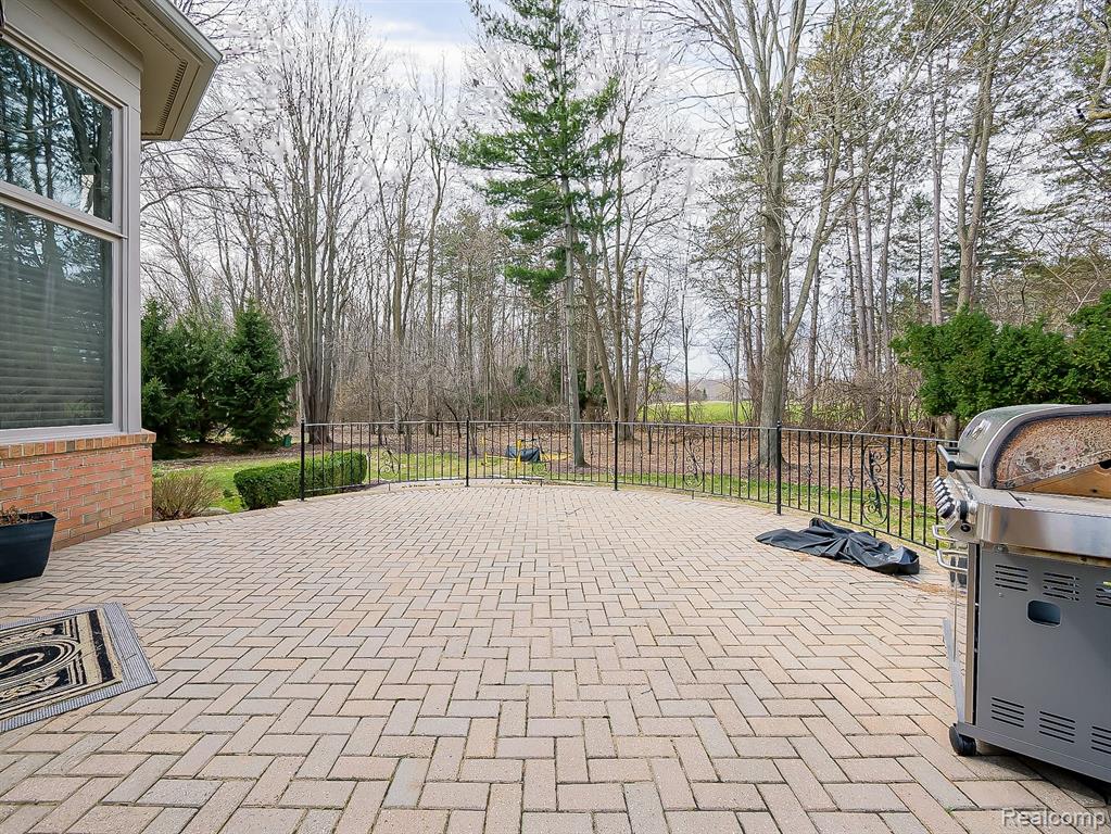 3586 Walnut Brook Drive