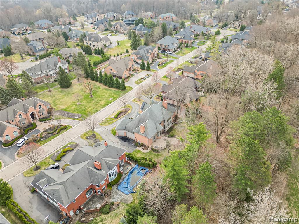 3586 Walnut Brook Drive