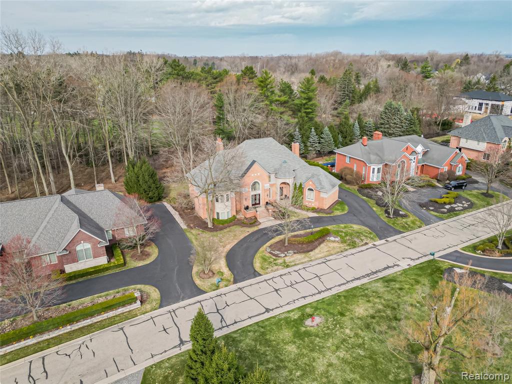 3586 Walnut Brook Drive