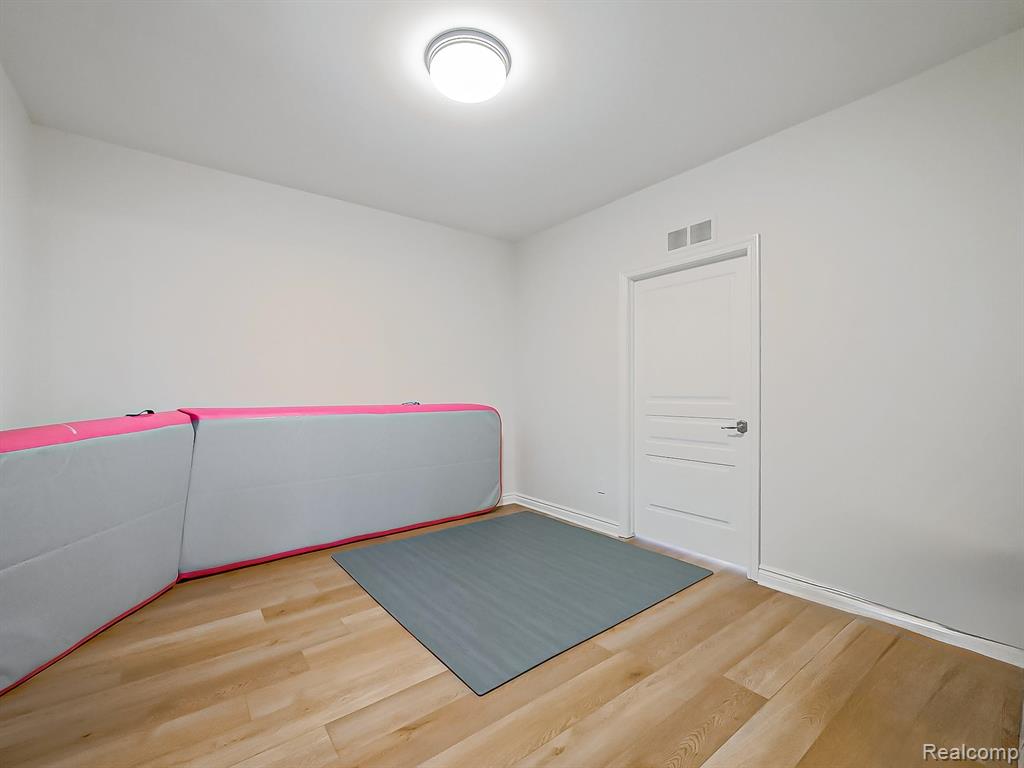 3586 Walnut Brook Drive