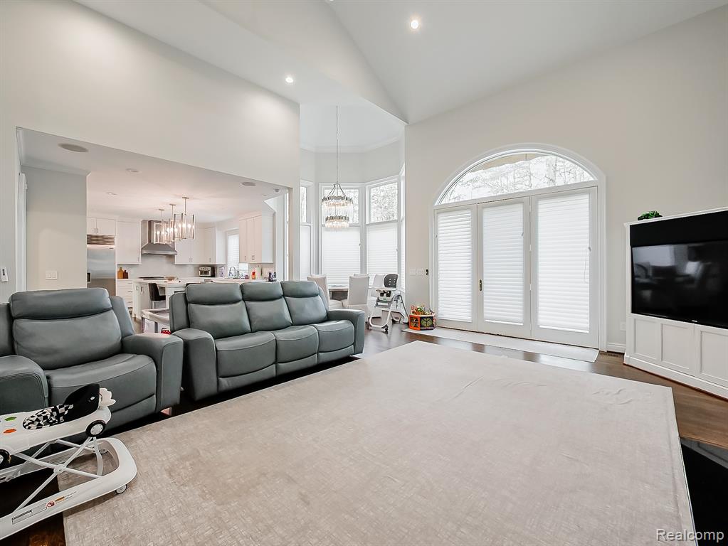 3586 Walnut Brook Drive