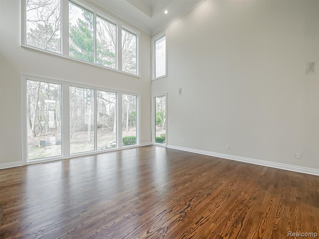 3586 Walnut Brook Drive