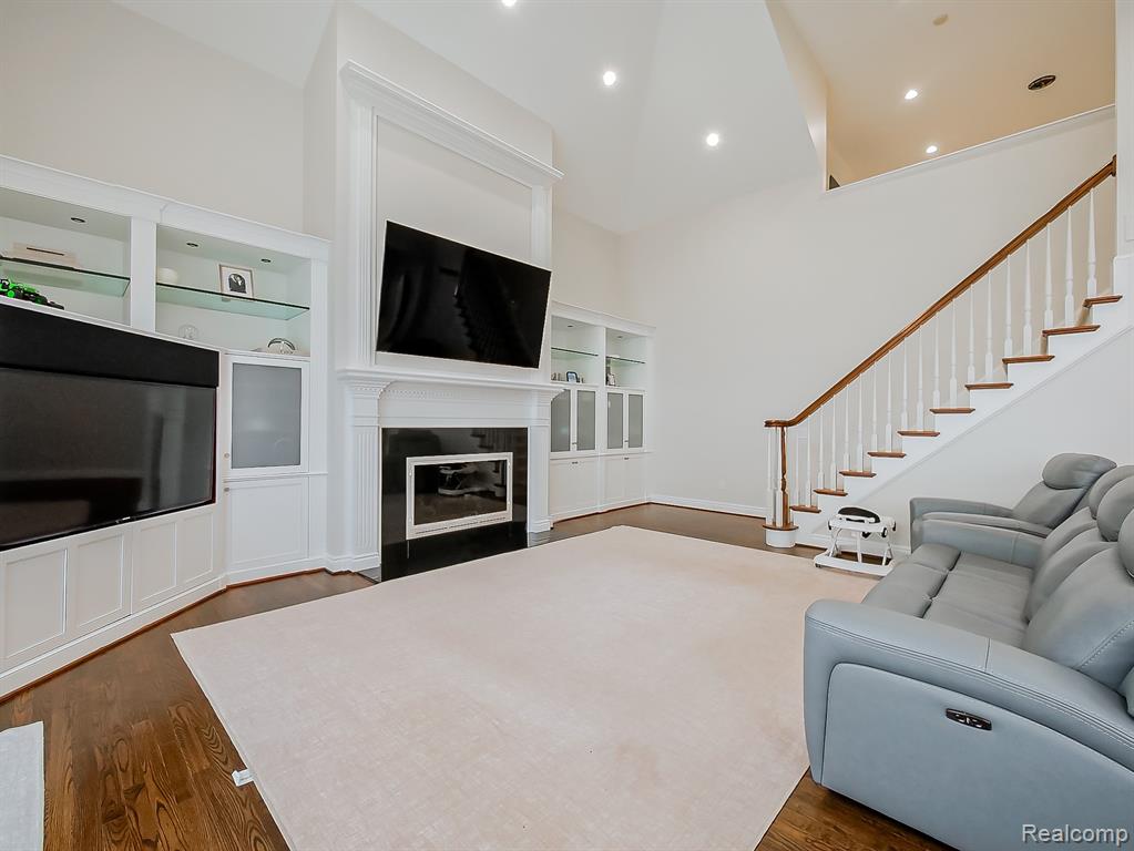 3586 Walnut Brook Drive