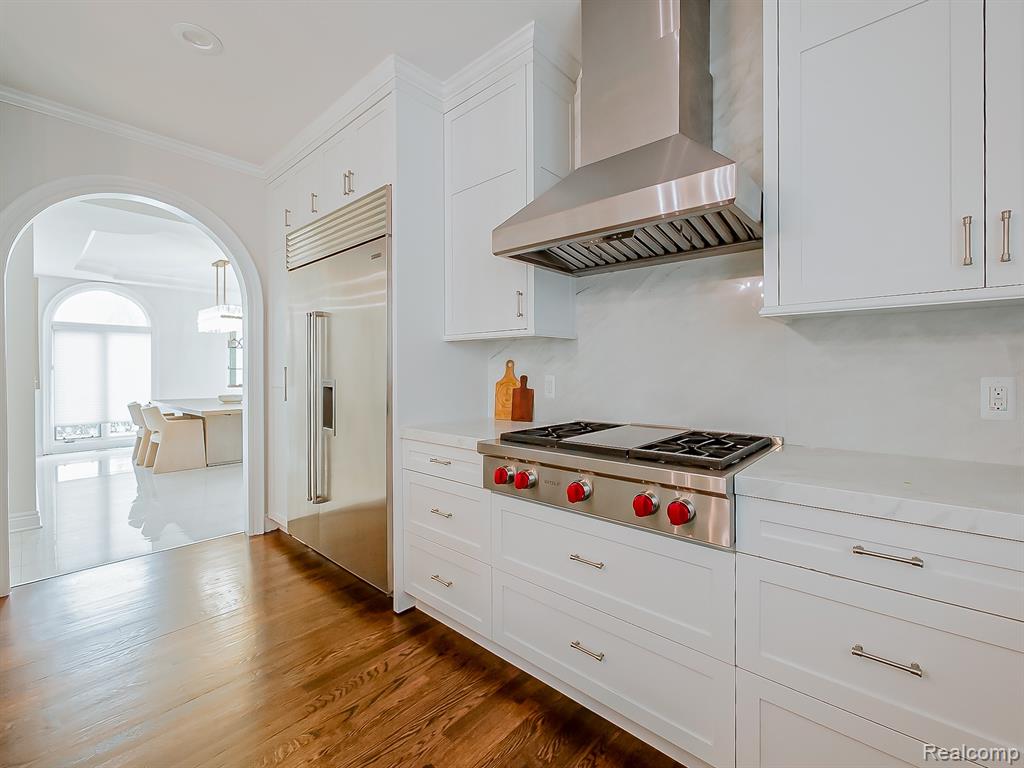 3586 Walnut Brook Drive