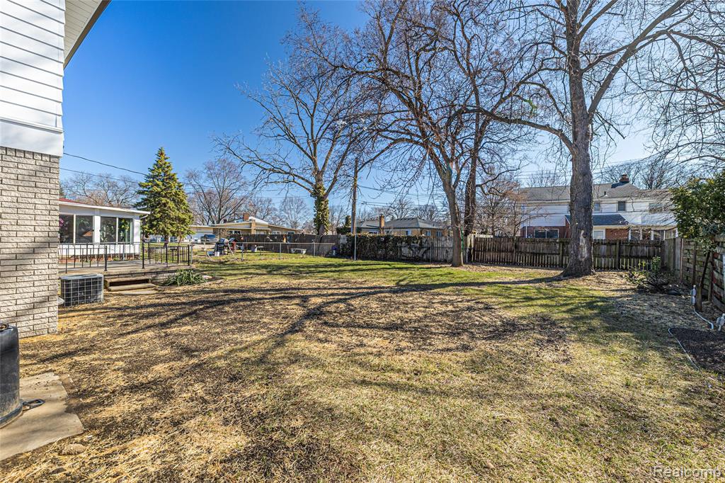 22640 Cedar Court