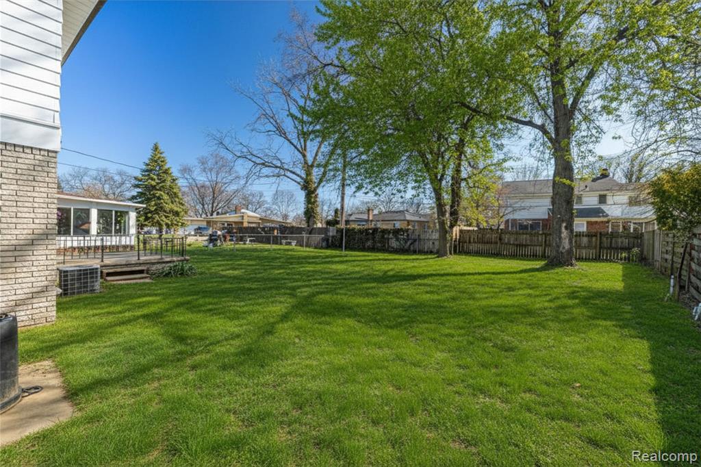 22640 Cedar Court