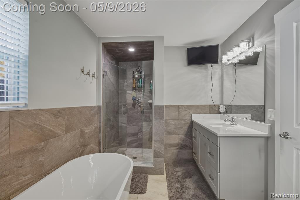 307 Old Perch Road