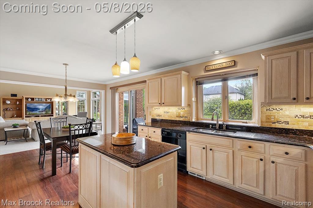 46597 Covington Drive