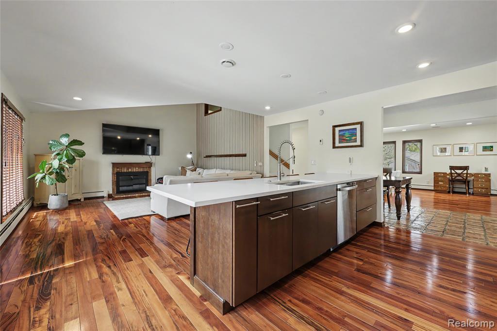 312 Terry Avenue