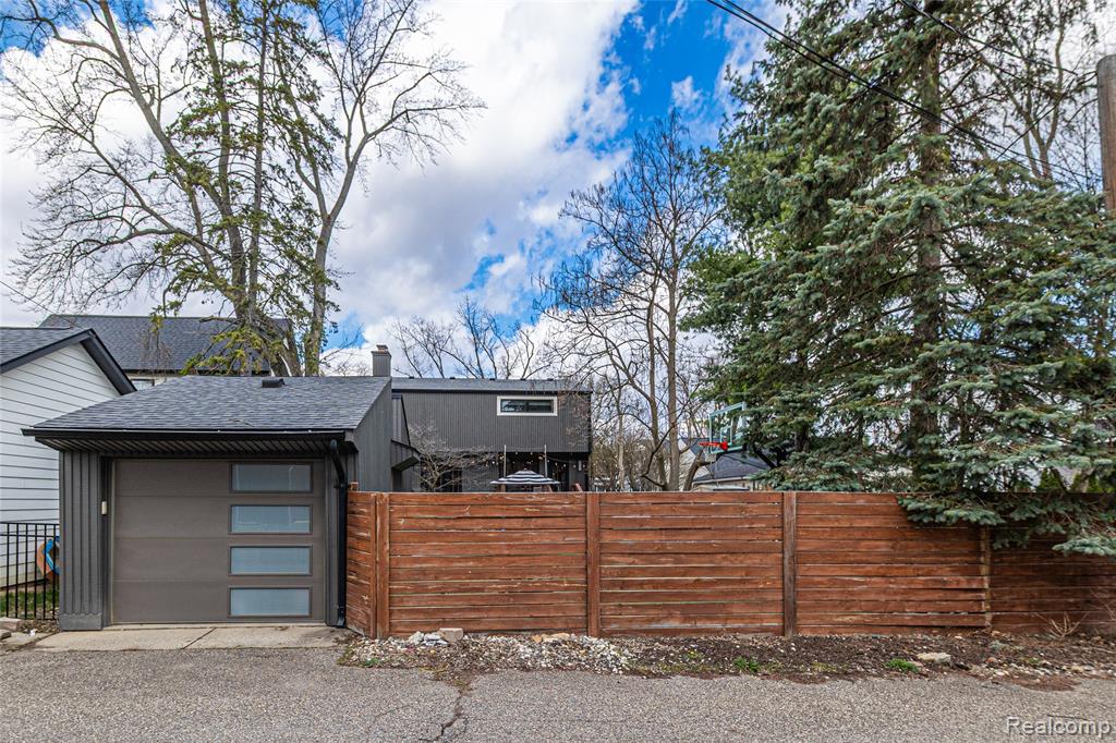 312 Terry Avenue