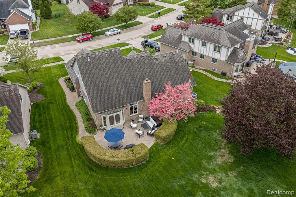 20933 Ivy Circle
