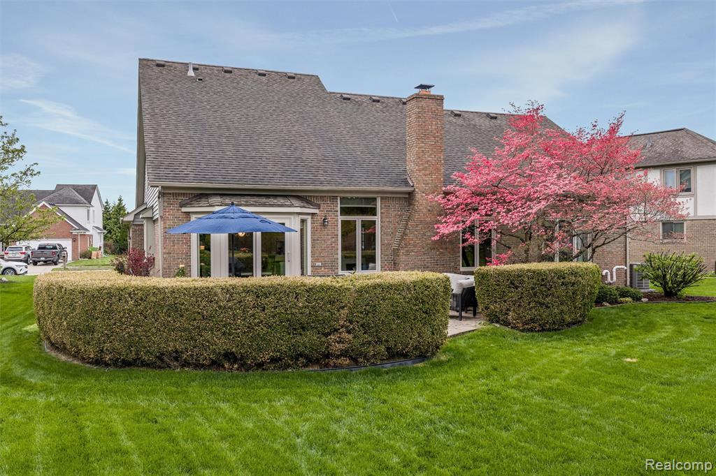20933 Ivy Circle
