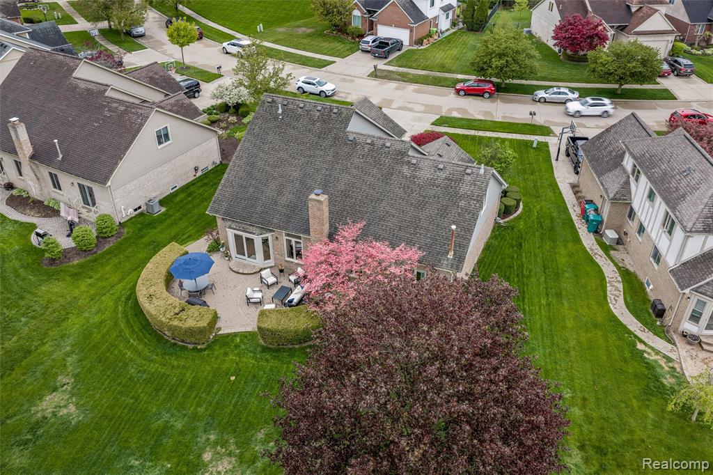 20933 Ivy Circle