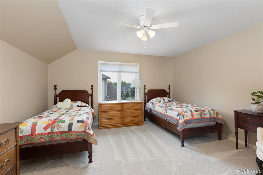 20933 Ivy Circle
