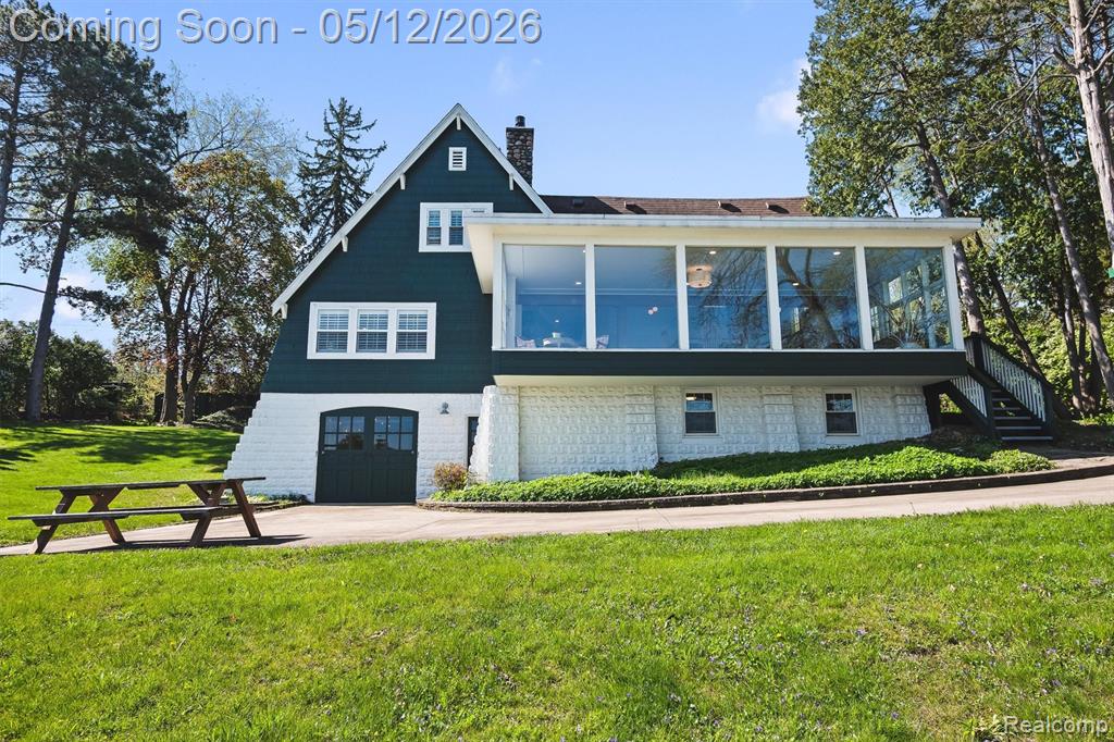 6390 Commerce Road