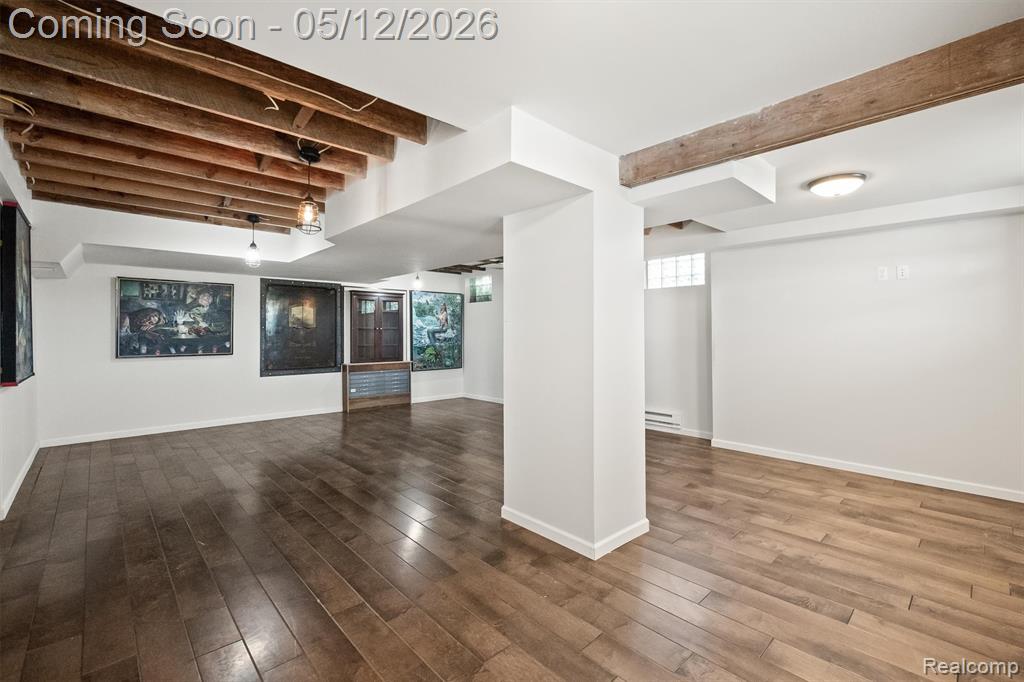 6390 Commerce Road