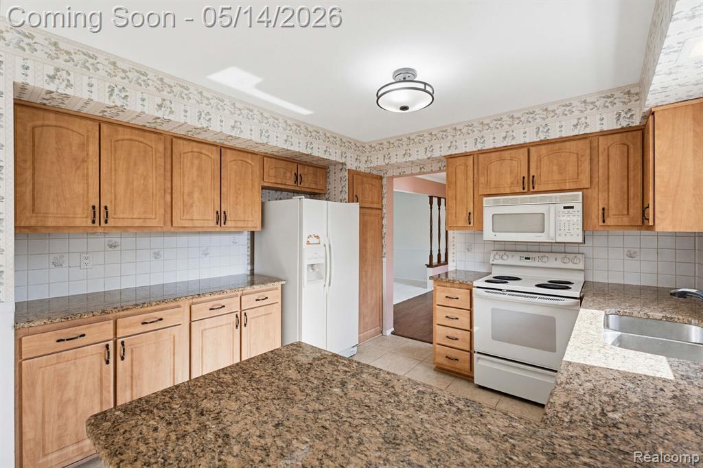 16299 Edgewood Drive