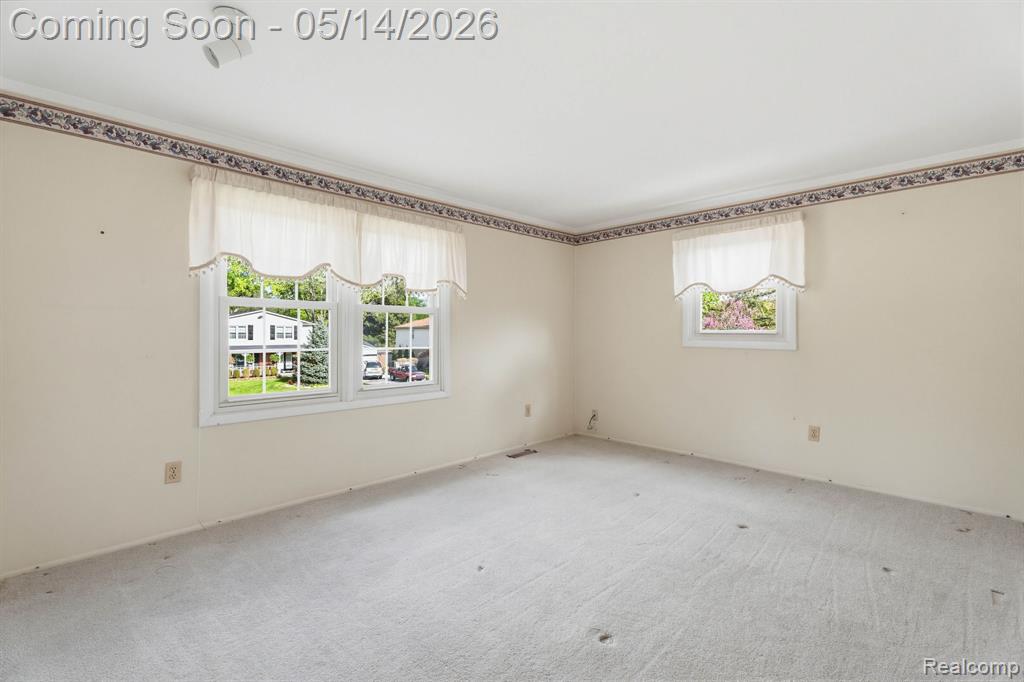 16299 Edgewood Drive