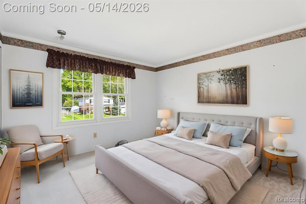 16299 Edgewood Drive