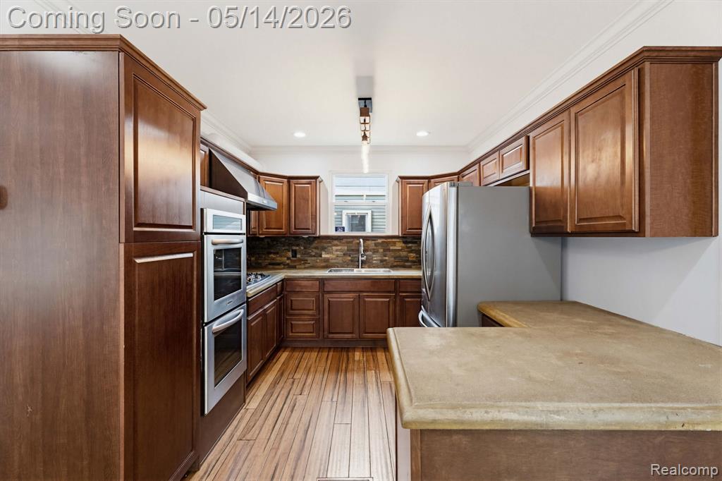 92 Eldredge Street