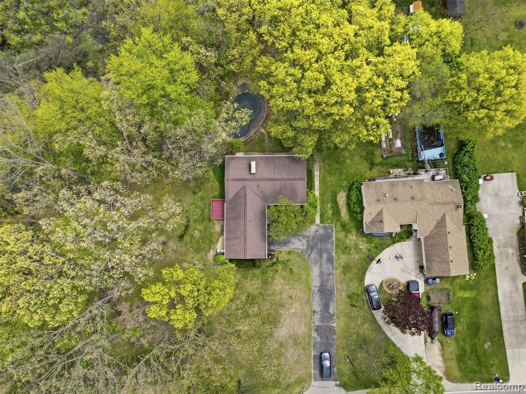 8645 Fieldcrest Drive